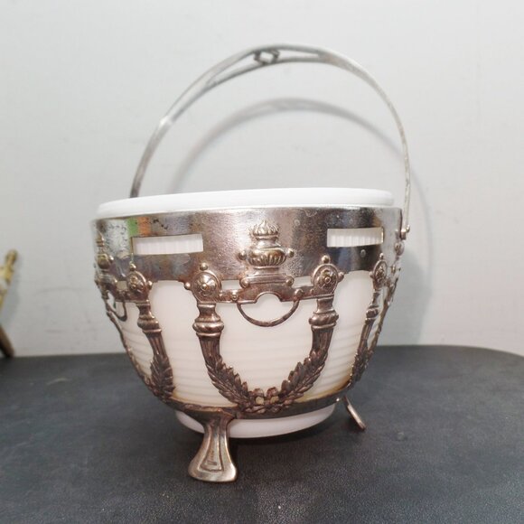 Vintage Bon Bon Dish Condiment Basket - Picture 4 of 15